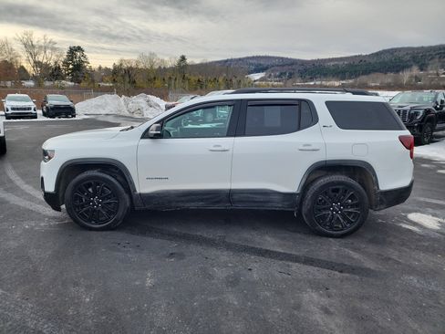 Certified 2022 GMC Acadia SLT w/ Elevation Edition image 5