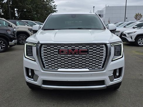 Used 2021 GMC Yukon XL Denali AWD/4WD image 8