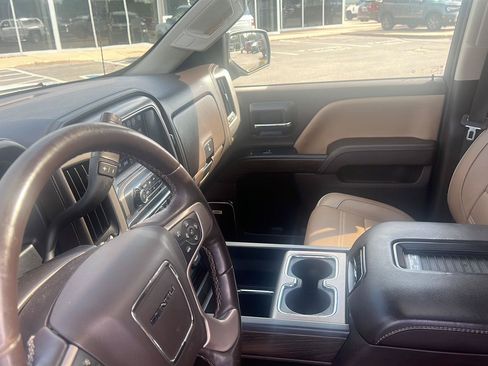 Used 2017 GMC Sierra 1500 Denali AWD/4WD image 18