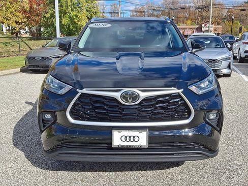 Used 2020 Toyota Highlander XLE image 2