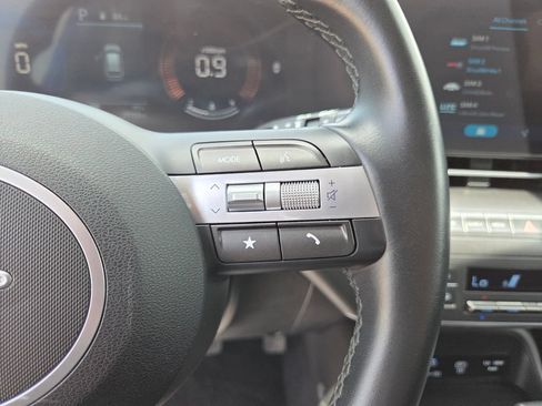 Used 2024 Hyundai Kona SEL AWD/4WD image 34
