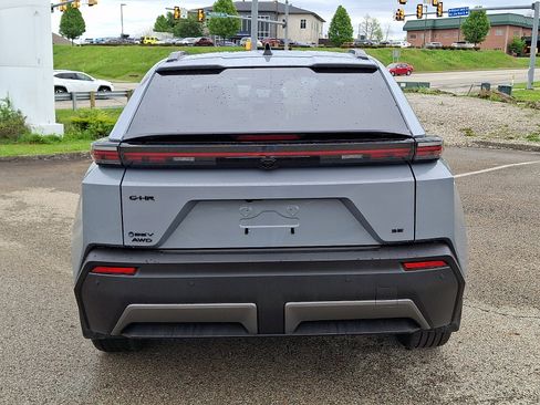 Certified 2026 Toyota C-HR AWD/4WD image 5
