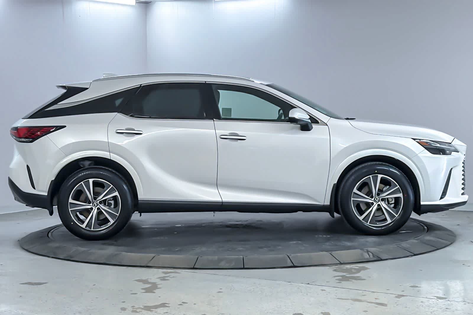 Used 2023 Lexus RX 350 Premium FWD image 8