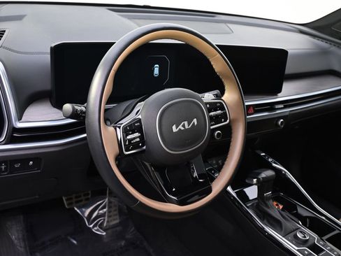 Used 2024 Kia Sorento SX Prestige w/ Olive Brown Leather Package image 11