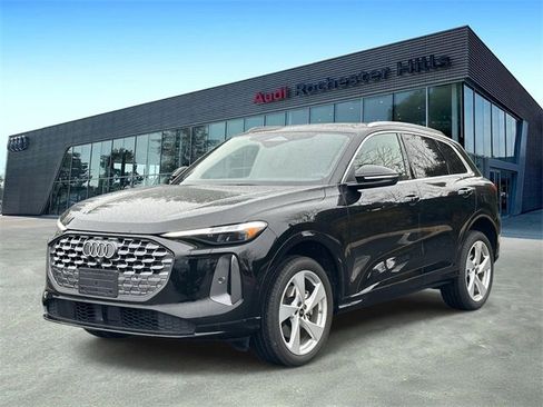 Certified 2025 Audi Q5 2.0T Premium Plus w/ Premium Plus image 1