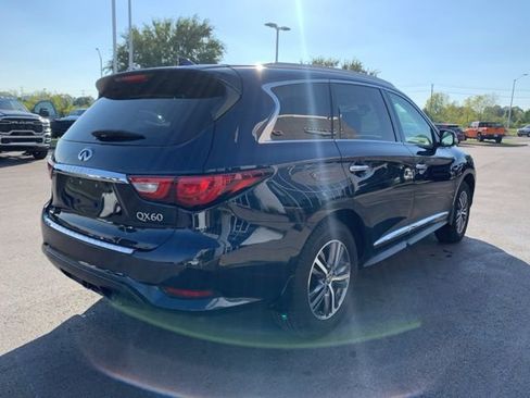 Used 2017 INFINITI QX60 AWD w/ Premium Plus Package image 3