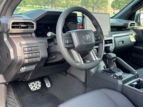 Used 2026 Toyota Tacoma TRD Sport image 12