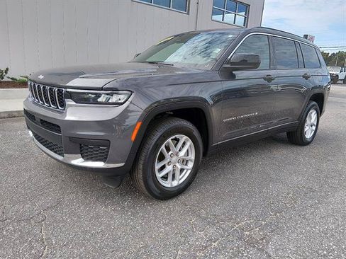 Certified 2025 Jeep Grand Cherokee L Laredo RWD image 7