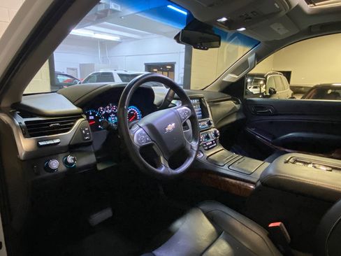 Used 2017 Chevrolet Suburban Premier image 19