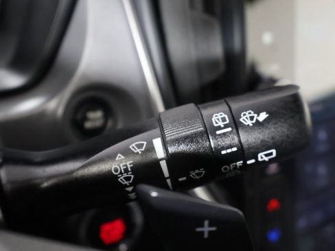 Used 2024 Subaru Crosstrek 2.0i Premium image 38