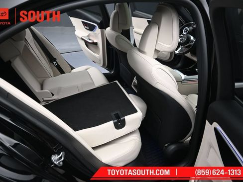 Used 2022 Mercedes-Benz C 300 4MATIC Sedan image 34