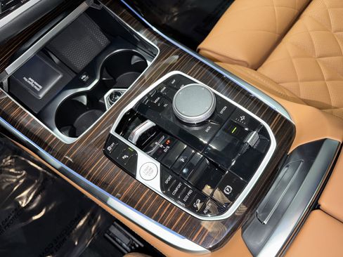 New 2026 BMW X7 xDrive40i w/ M Sport Package image 21