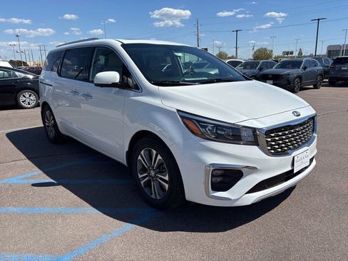 Used 2019 Kia Sedona SX FWD image 3