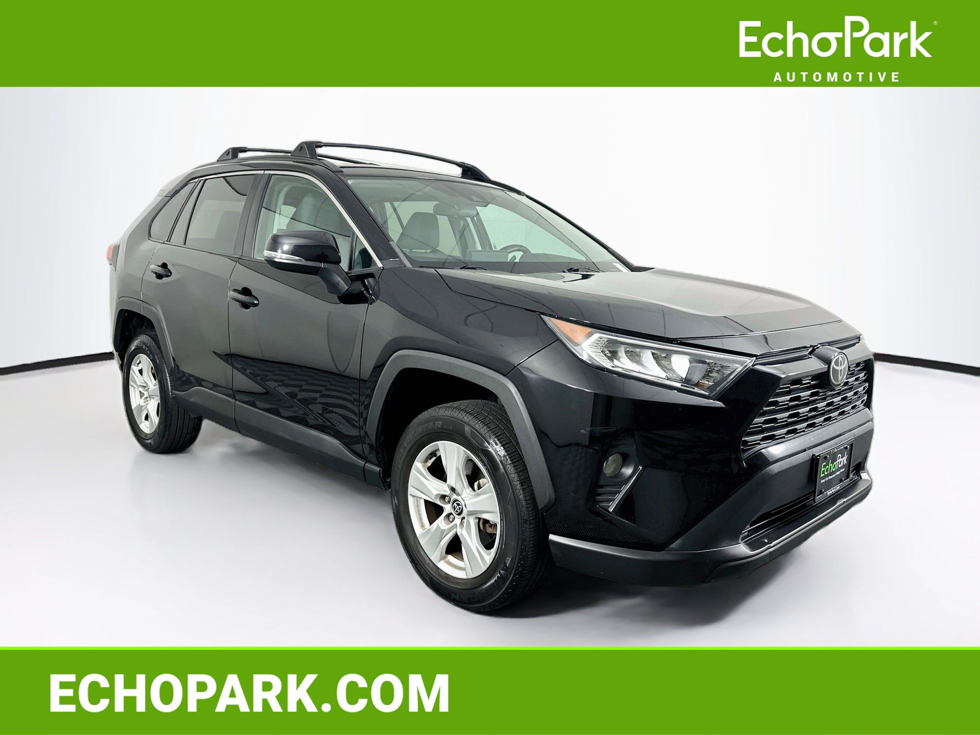 Used 2021 Toyota RAV4 XLE w/ Convenience Package FWD image 1