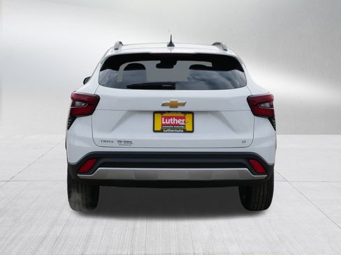 New 2026 Chevrolet Trax LT w/ Driver Confidence Package image 4