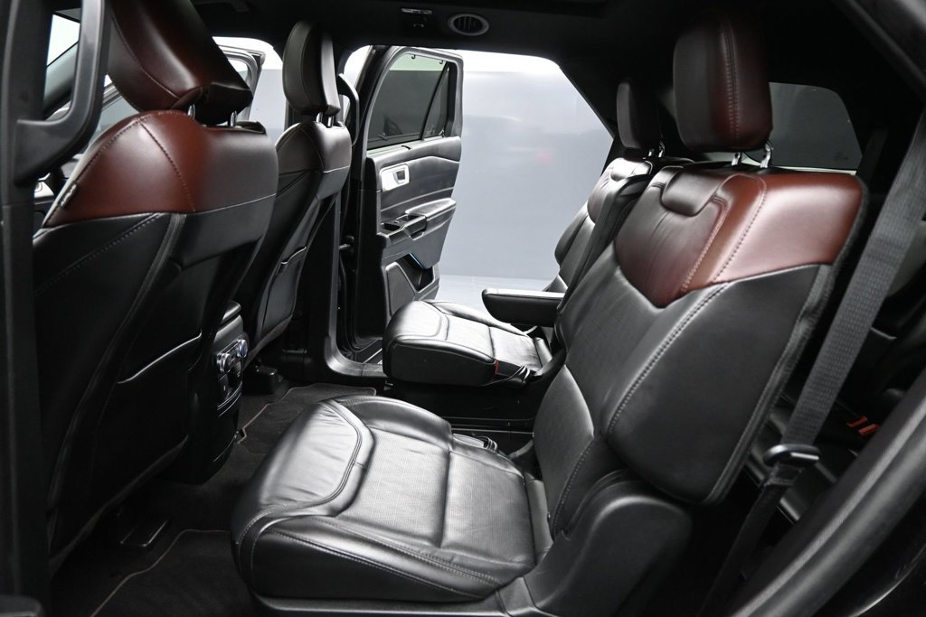 Used 2022 Ford Explorer Platinum w/ Equipment Group 601A AWD/4WD image 20