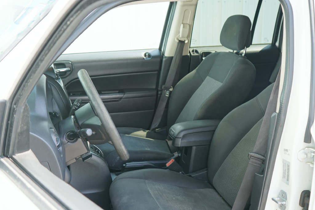 Used 2015 Jeep Patriot Sport w/ Power Value Group FWD image 13