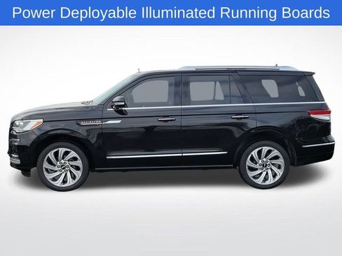 Used 2024 Lincoln Navigator Premiere image 4