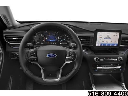 Used 2023 Ford Explorer Limited w/ Equipment Group 301A image 8