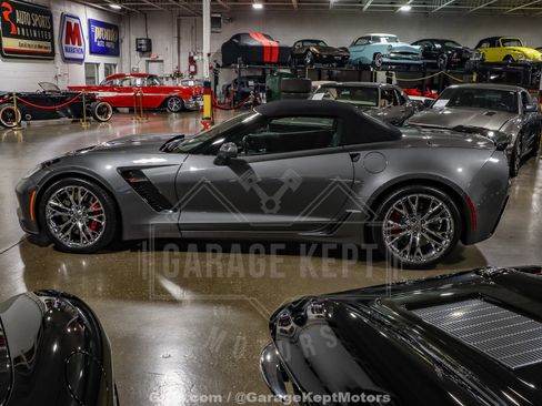 Used 2015 Chevrolet Corvette Z06 w/ 3LZ Preferred Equipment Group image 5