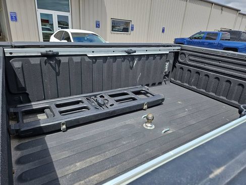 Used 2025 RAM 2500 Limited AWD/4WD image 17