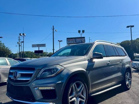 Used 2016 Mercedes-Benz GL 550 4MATIC image 16