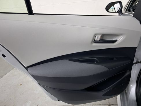 Used 2022 Toyota Corolla LE image 18
