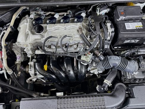 Used 2022 Toyota Corolla LE FWD image 38