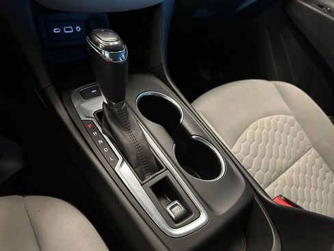 Used 2019 Chevrolet Equinox LT AWD/4WD image 16