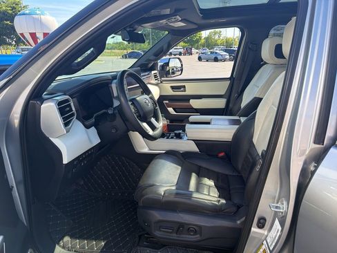 Used 2023 Toyota Sequoia Capstone AWD/4WD image 10