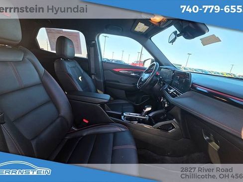 Used 2024 Chevrolet TrailBlazer RS image 31