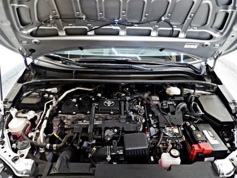 Used 2025 Toyota Corolla LE FWD image 4