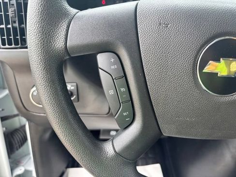 Used 2025 Chevrolet Express 2500 w/ Driver Convenience Package RWD image 8