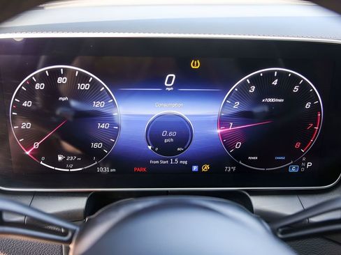 Used 2024 Mercedes-Benz GLC 300 4MATIC image 14