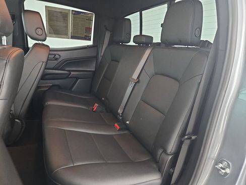 Certified 2025 Chevrolet Colorado Trail Boss AWD/4WD image 30