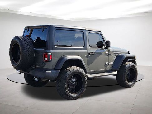 Used 2019 Jeep Wrangler Sport AWD/4WD image 7