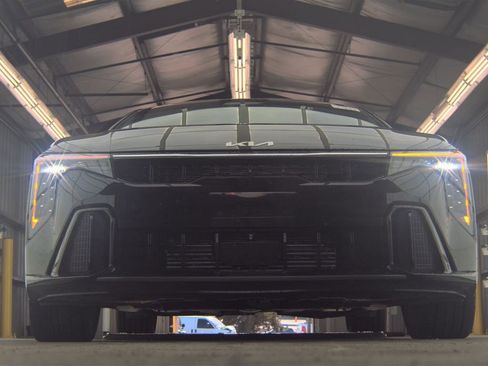 Used 2025 Kia K4 GT-Line Turbo image 2