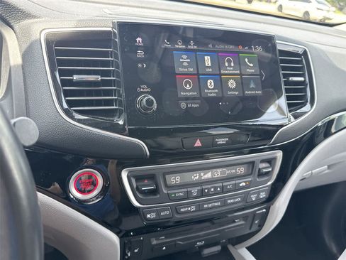 Used 2019 Honda Pilot Touring image 22