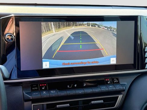 Used 2025 Toyota Camry XSE FWD image 20