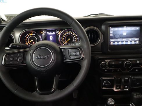 Used 2023 Jeep Wrangler Sport AWD/4WD image 18