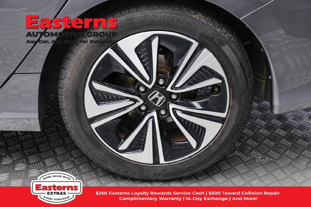 Used 2017 Honda Civic EX-T image 9