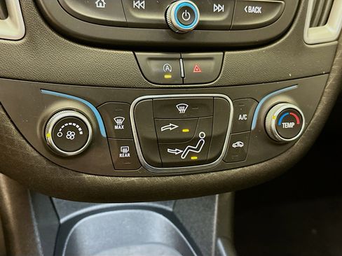 Used 2021 Chevrolet Malibu RS image 24