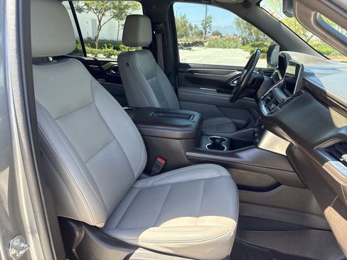 Used 2022 Chevrolet Tahoe LT w/ LT Signature Plus Package AWD/4WD image 19