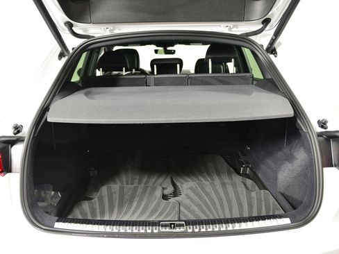 Certified 2025 Audi Q3 2.0T Premium w/ Convenience Package image 23