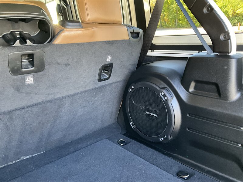 Used 2020 Jeep Wrangler Unlimited Sahara AWD/4WD image 17
