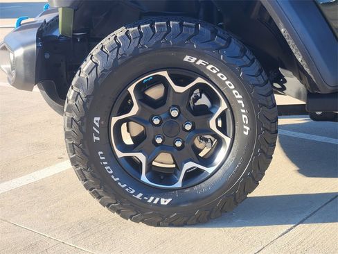 Used 2023 Jeep Wrangler Unlimited Rubicon 4xe image 15