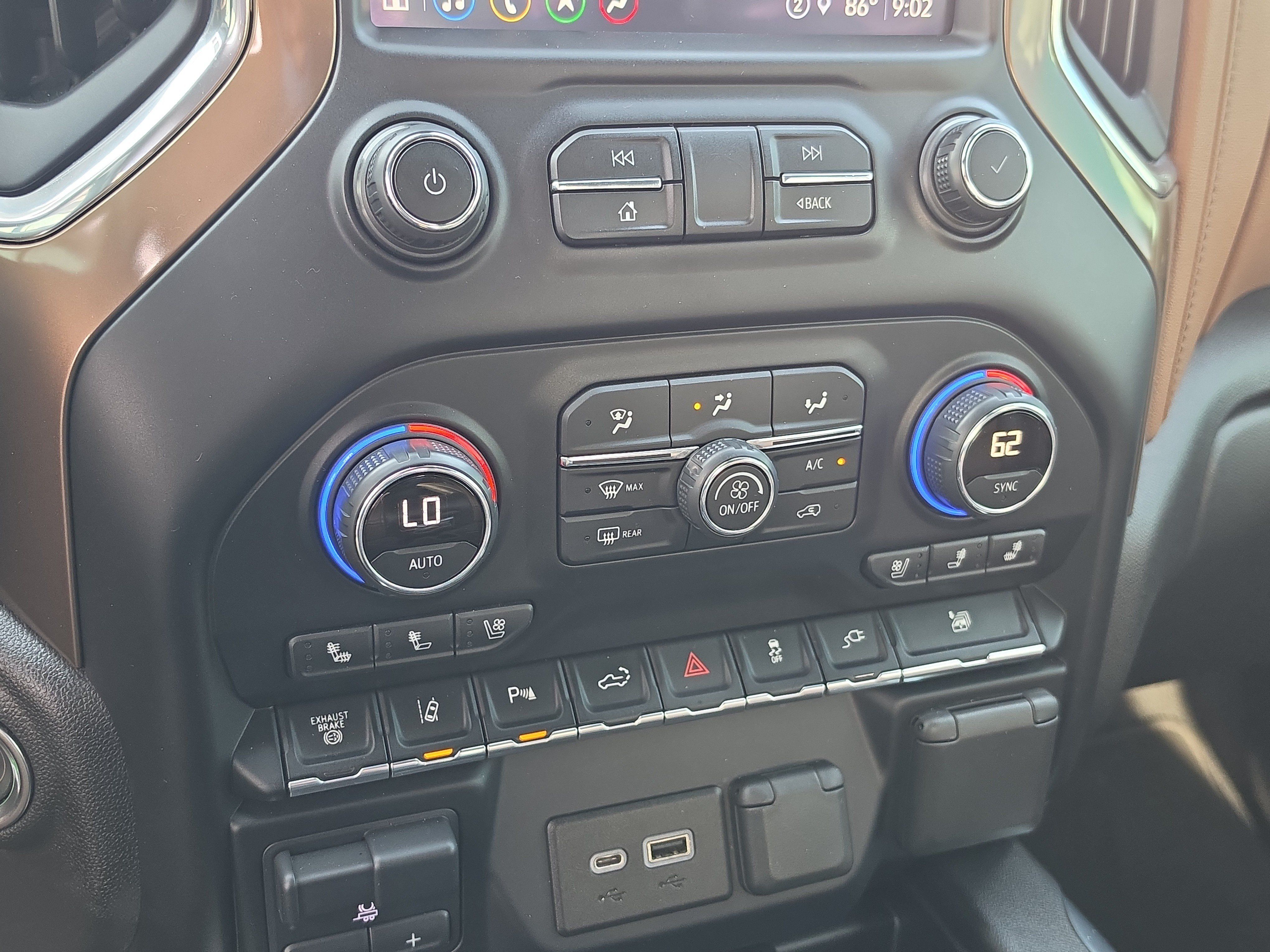 Used 2021 Chevrolet Silverado 3500 High Country AWD/4WD image 25