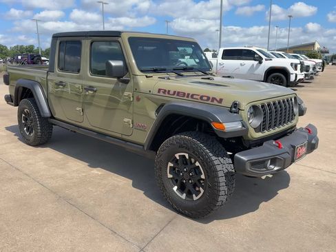 Used 2026 Jeep Gladiator Rubicon AWD/4WD image 3