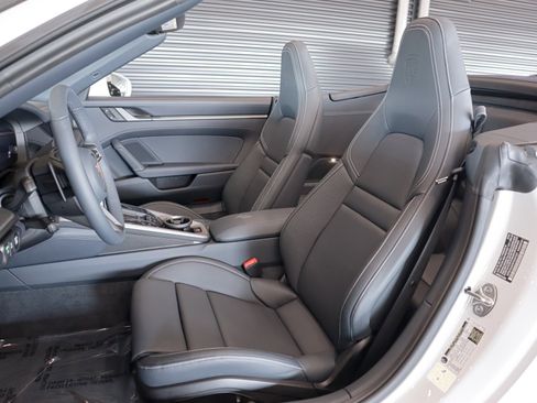 New 2026 Porsche 911 Carrera 4S image 5