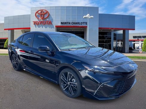 Used 2025 Toyota Camry XSE w/ Premium Package image 1